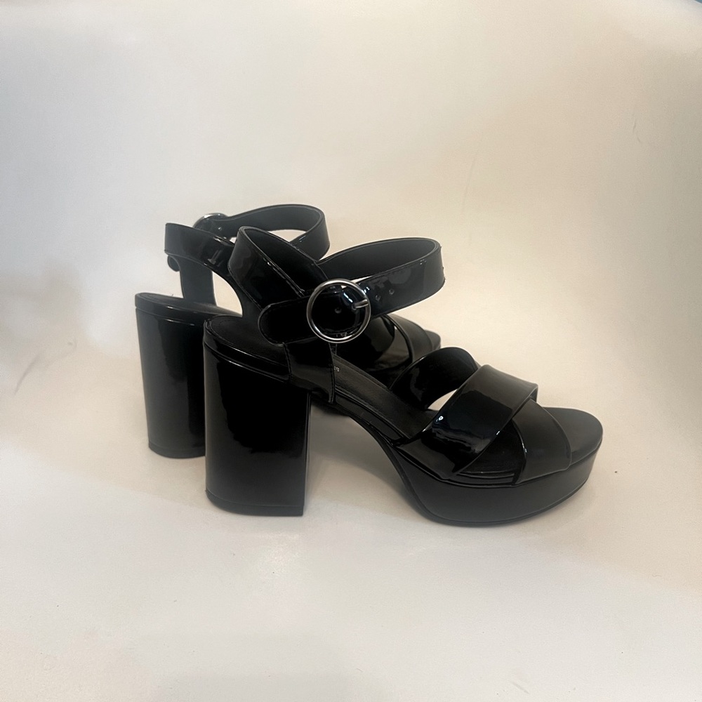 Black Sandals